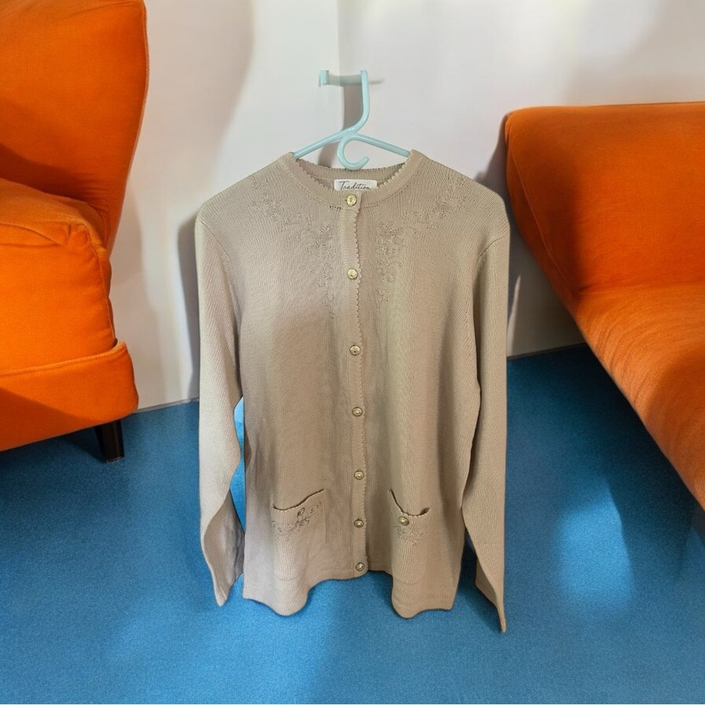 Vintage Tradition  Ivory women Beaded Cardigan Gold Button Up Sweater Sz Large